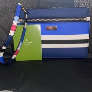 Kate Spade Blue Striped Wristlet NWOT 🏷